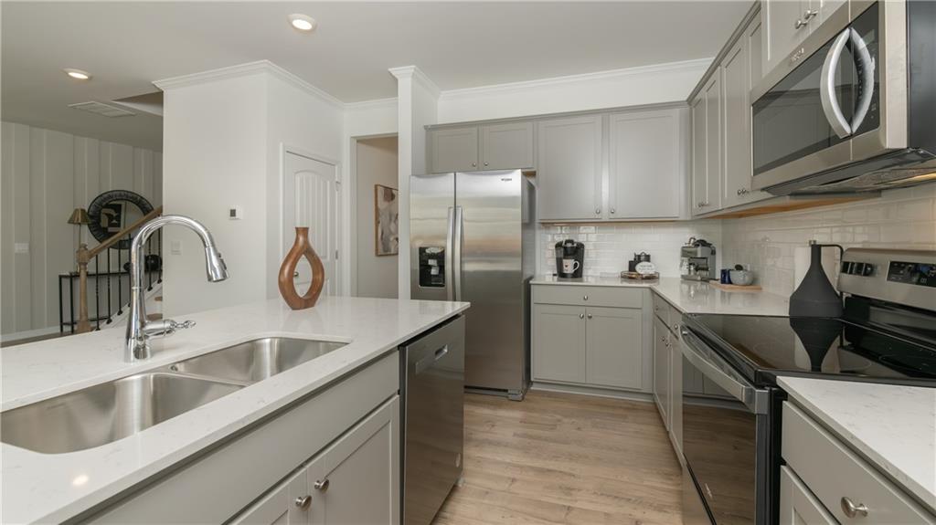 3560 Matthew Court Decatur, GA 30030 - Photo 11 of 33