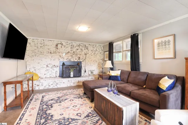 $320,000 | 500 Griffin Mill Road, Pickens, SC 29671