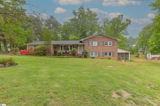 $320,000 | 500 Griffin Mill Road, Pickens, SC 29671