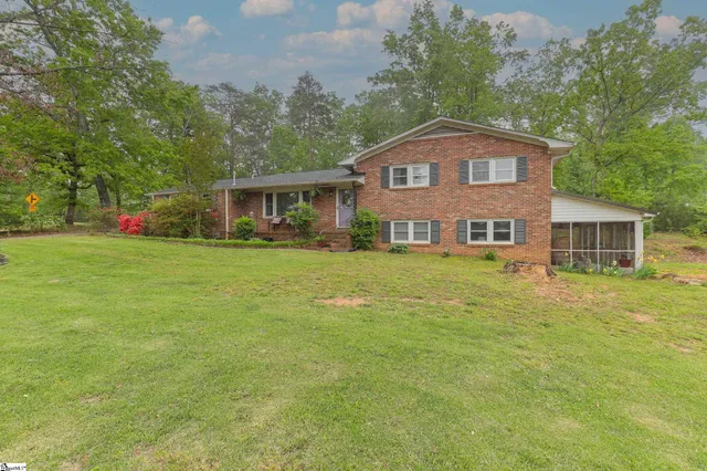 $320,000 | 500 Griffin Mill Road, Pickens, SC 29671