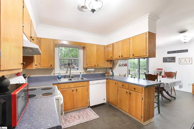 $320,000 | 500 Griffin Mill Road, Pickens, SC 29671