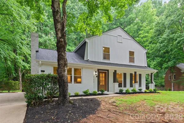 $600,000 | 700 Tadlock Place, Matthews, NC 28105