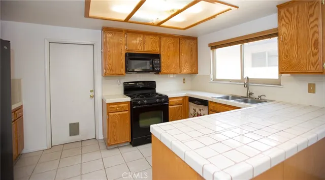 $374,000 | 1146 East Ave J 12, Lancaster, CA 93535