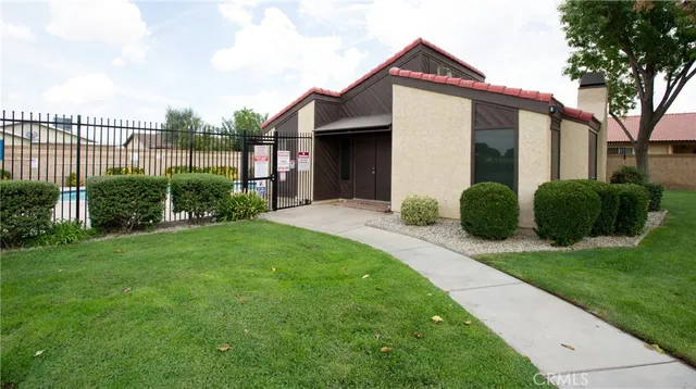 $374,000 | 1146 East Ave J 12, Lancaster, CA 93535