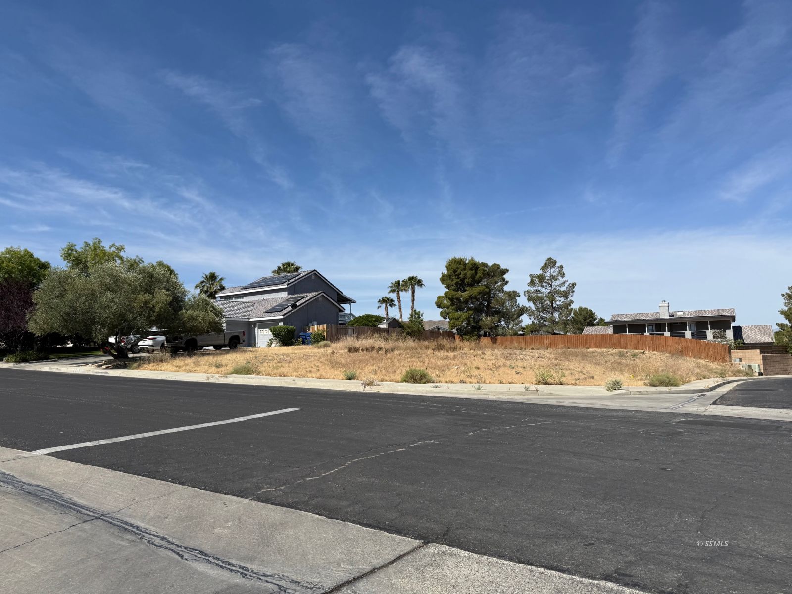 2301 South Del Rosa Drive Ridgecrest, CA 93555 - Photo 5 of 6 Gallery Image 5