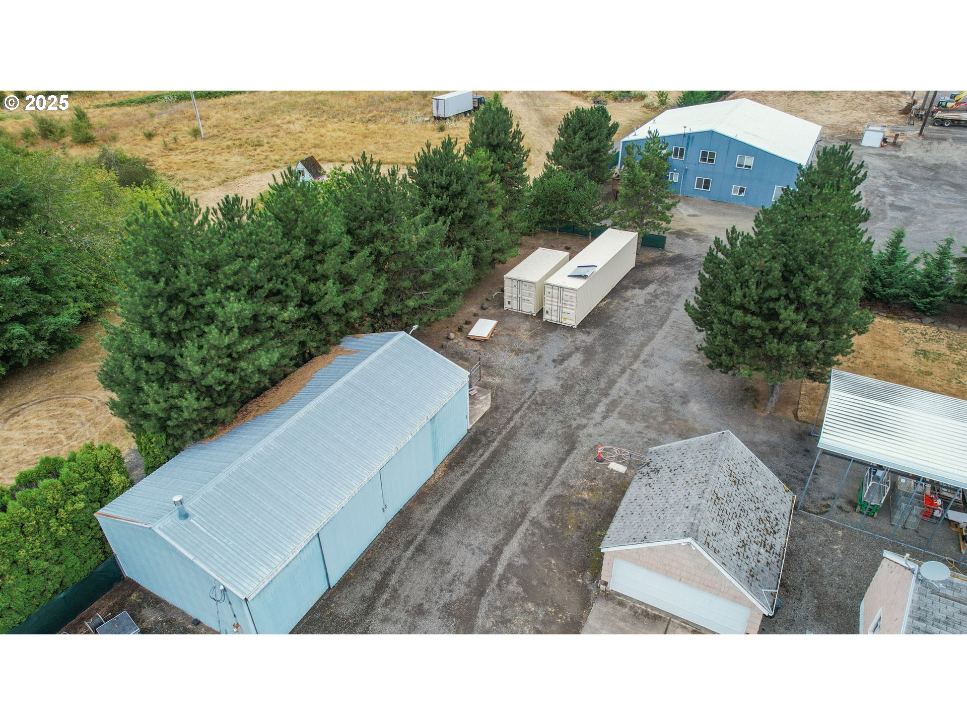 33685 Southeast Kelso Road Boring, OR 97009 - Photo 24 of 32 a black and white photo of a garden