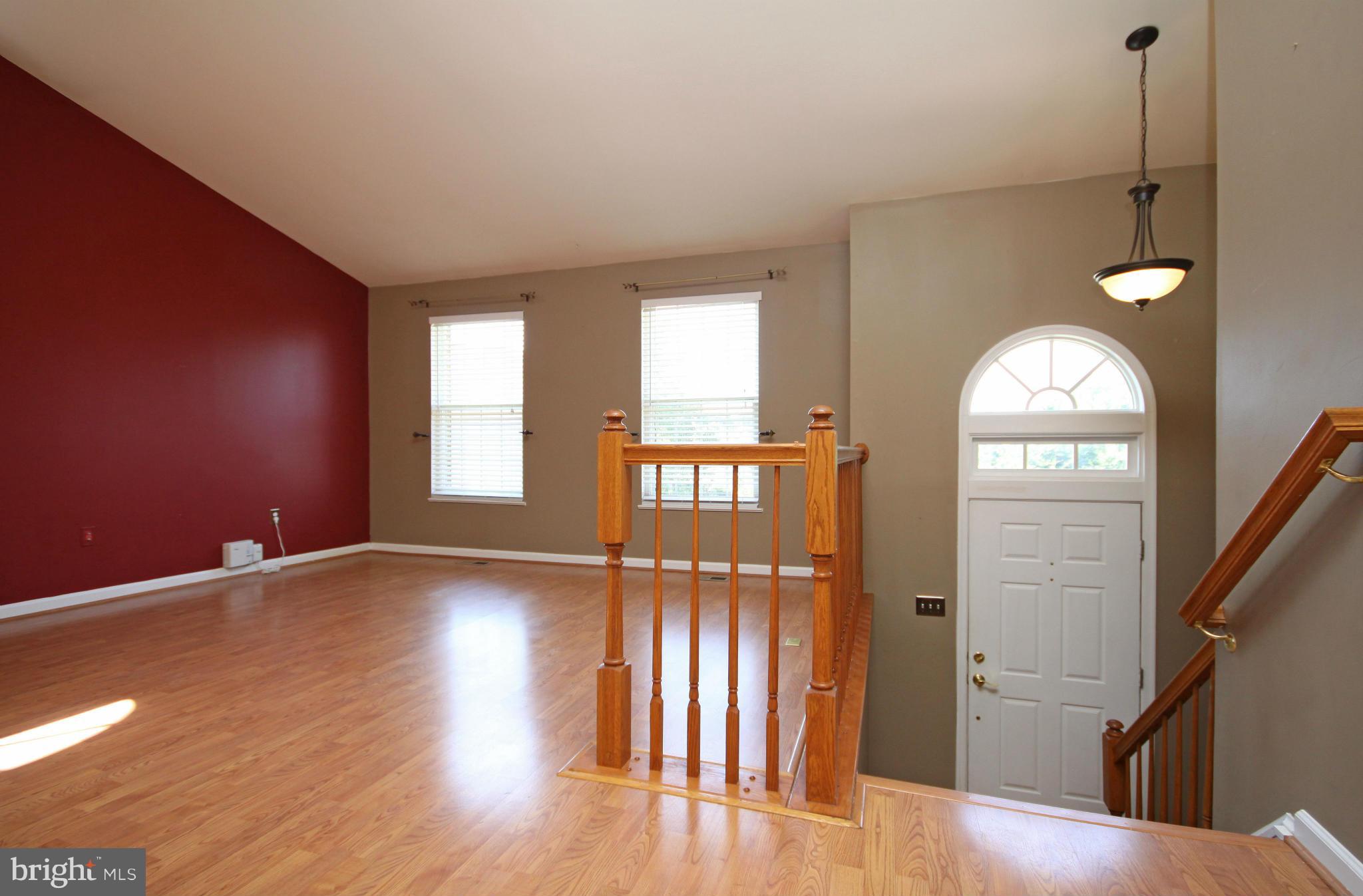 6540 Rice Court Elkridge, MD 21075 - Photo 3 of 30 Living Room