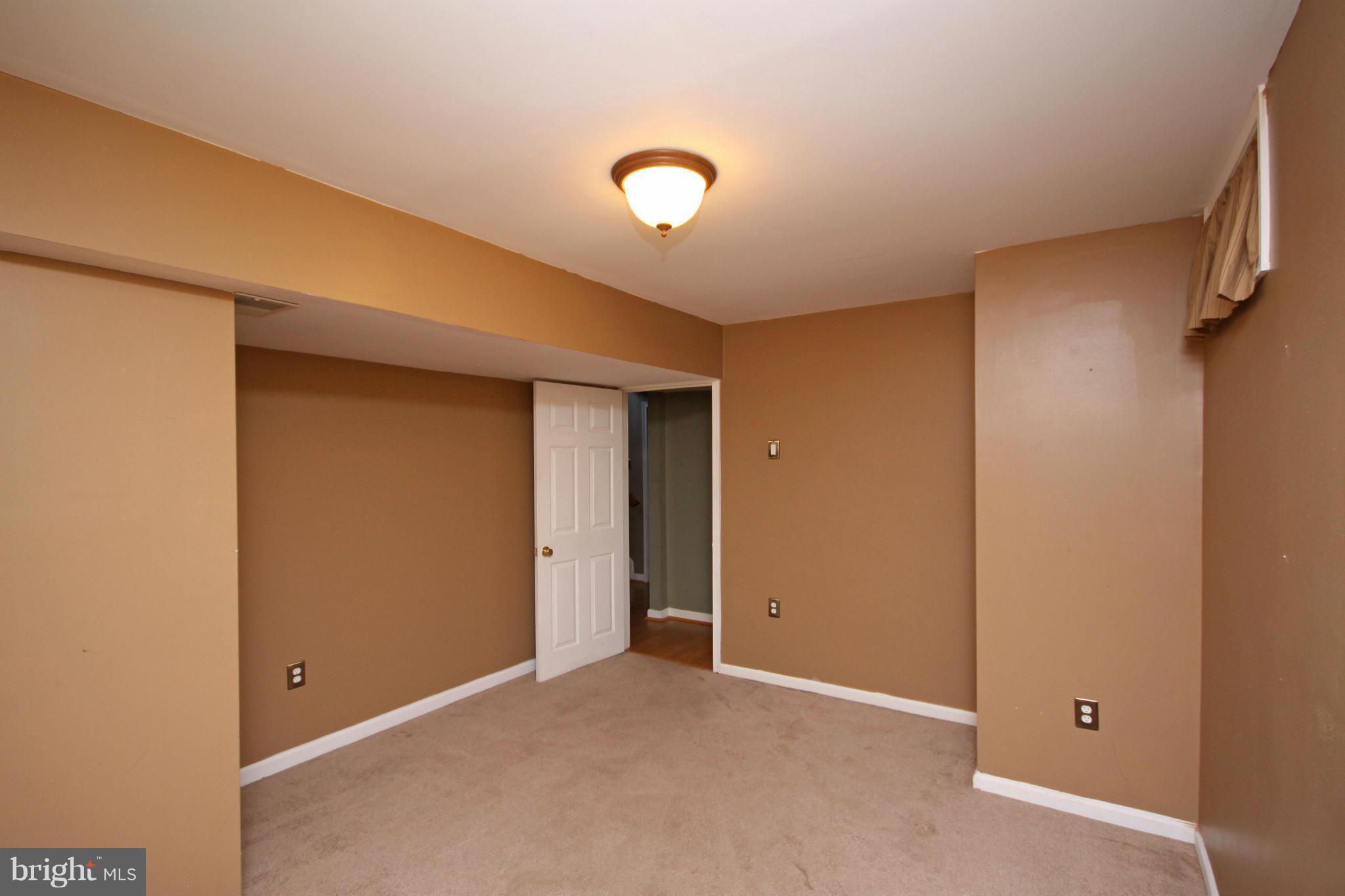 6540 Rice Court Elkridge, MD 21075 - Photo 23 of 30 Bedroom