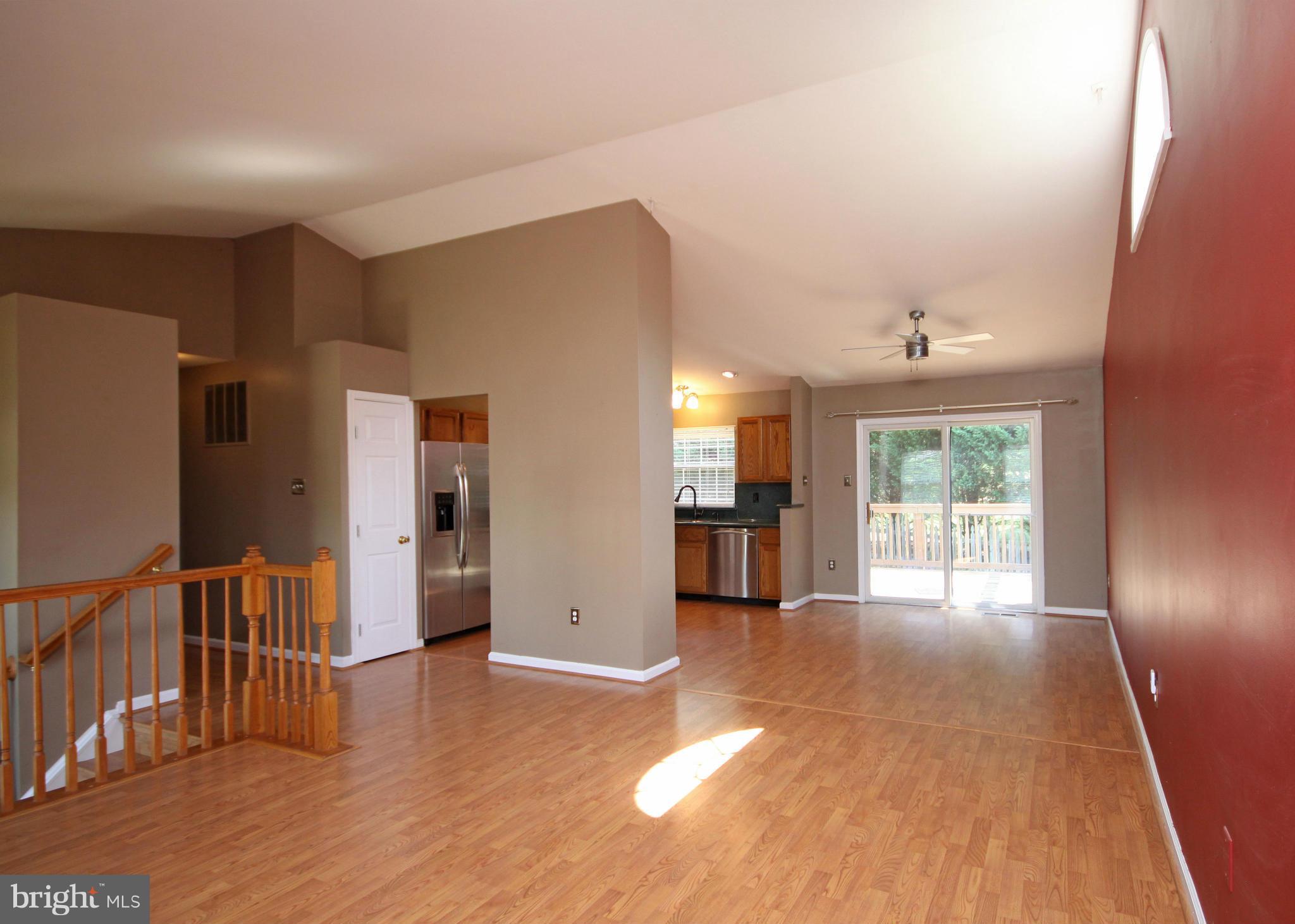 6540 Rice Court Elkridge, MD 21075 - Photo 4 of 30 Living Room