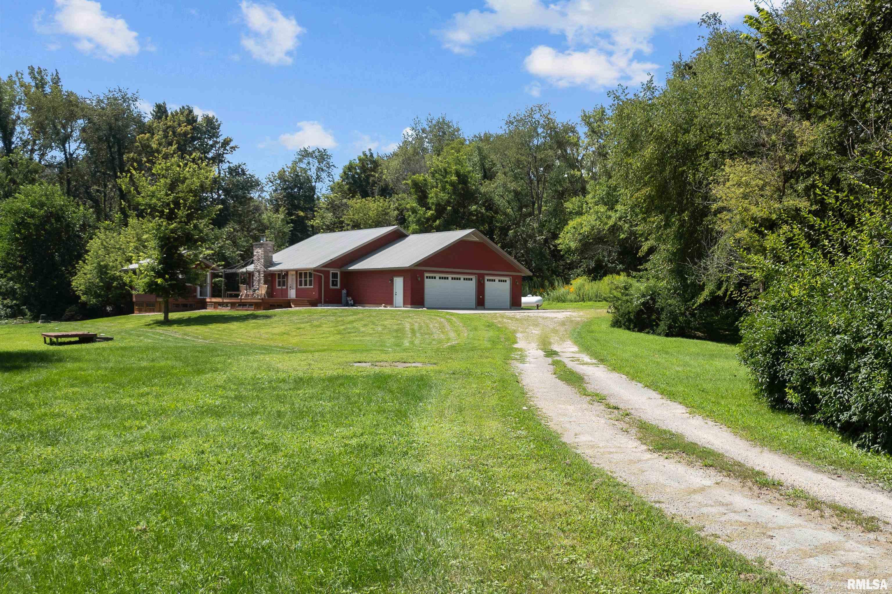 9833 Albany Road Erie, IL 61250 - Photo 11 of 60 Gallery Image 11