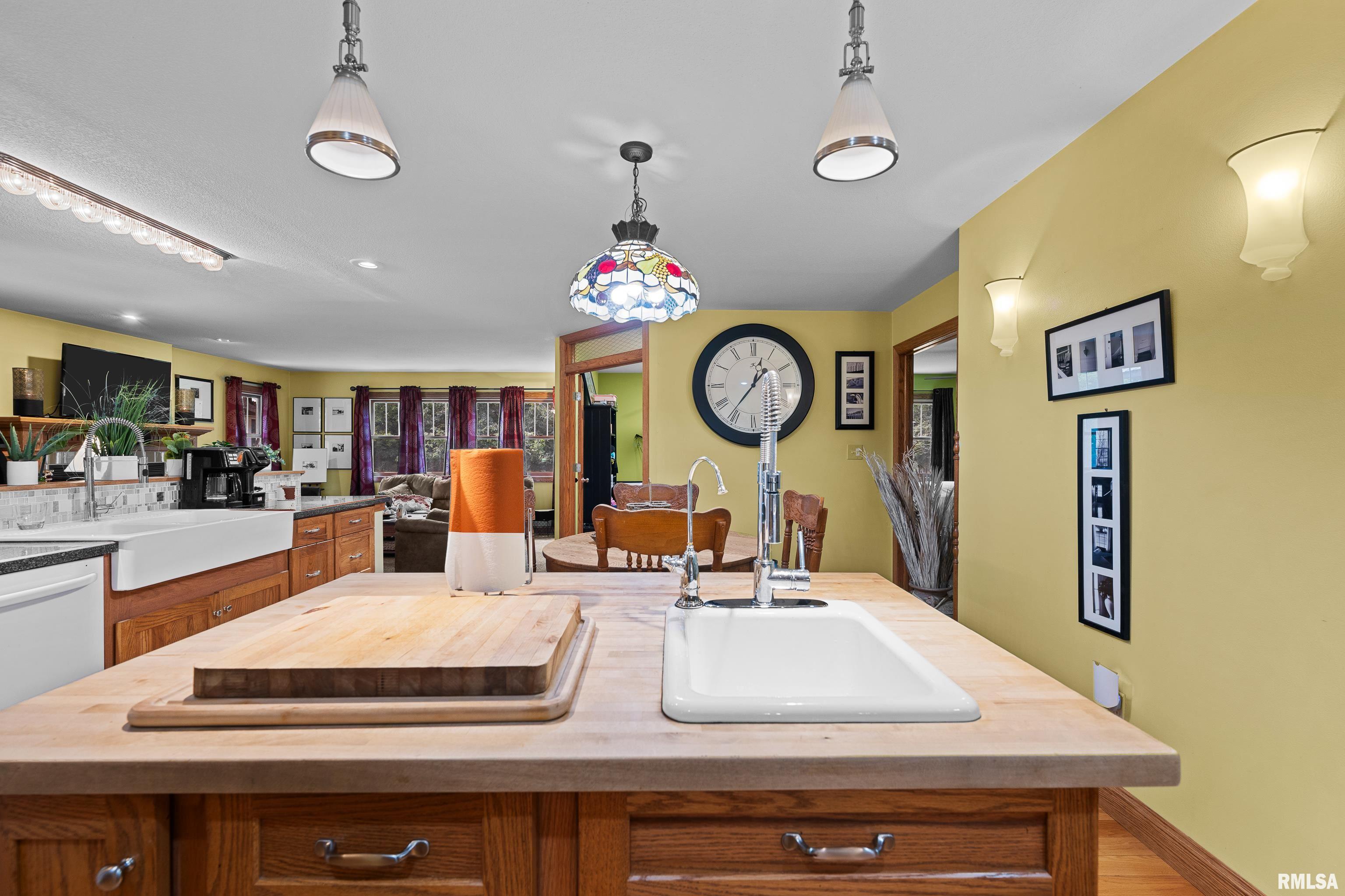 9833 Albany Road Erie, IL 61250 - Photo 21 of 60 Gallery Image 21