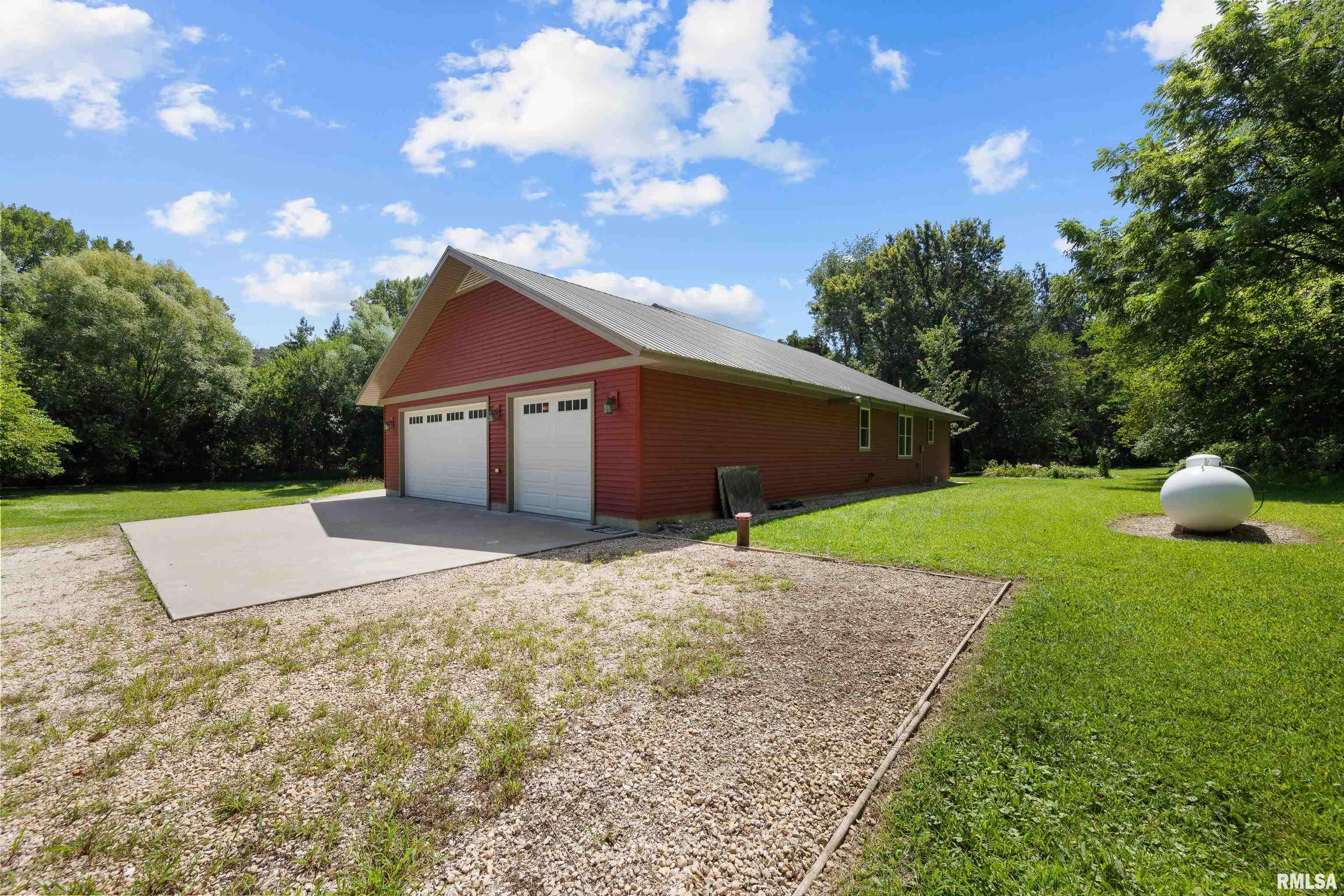 9833 Albany Road Erie, IL 61250 - Photo 59 of 60 Gallery Image 59