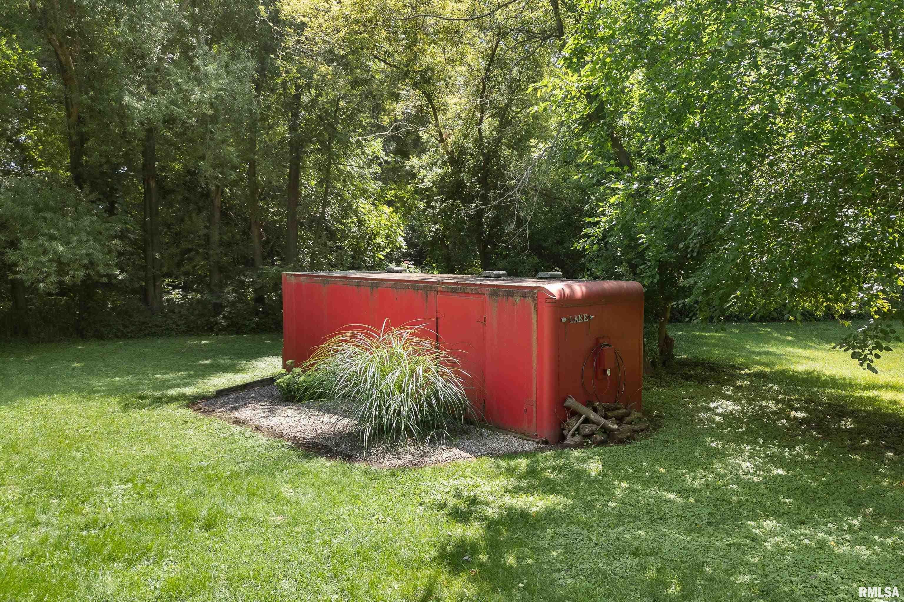 9833 Albany Road Erie, IL 61250 - Photo 9 of 60 Gallery Image 9