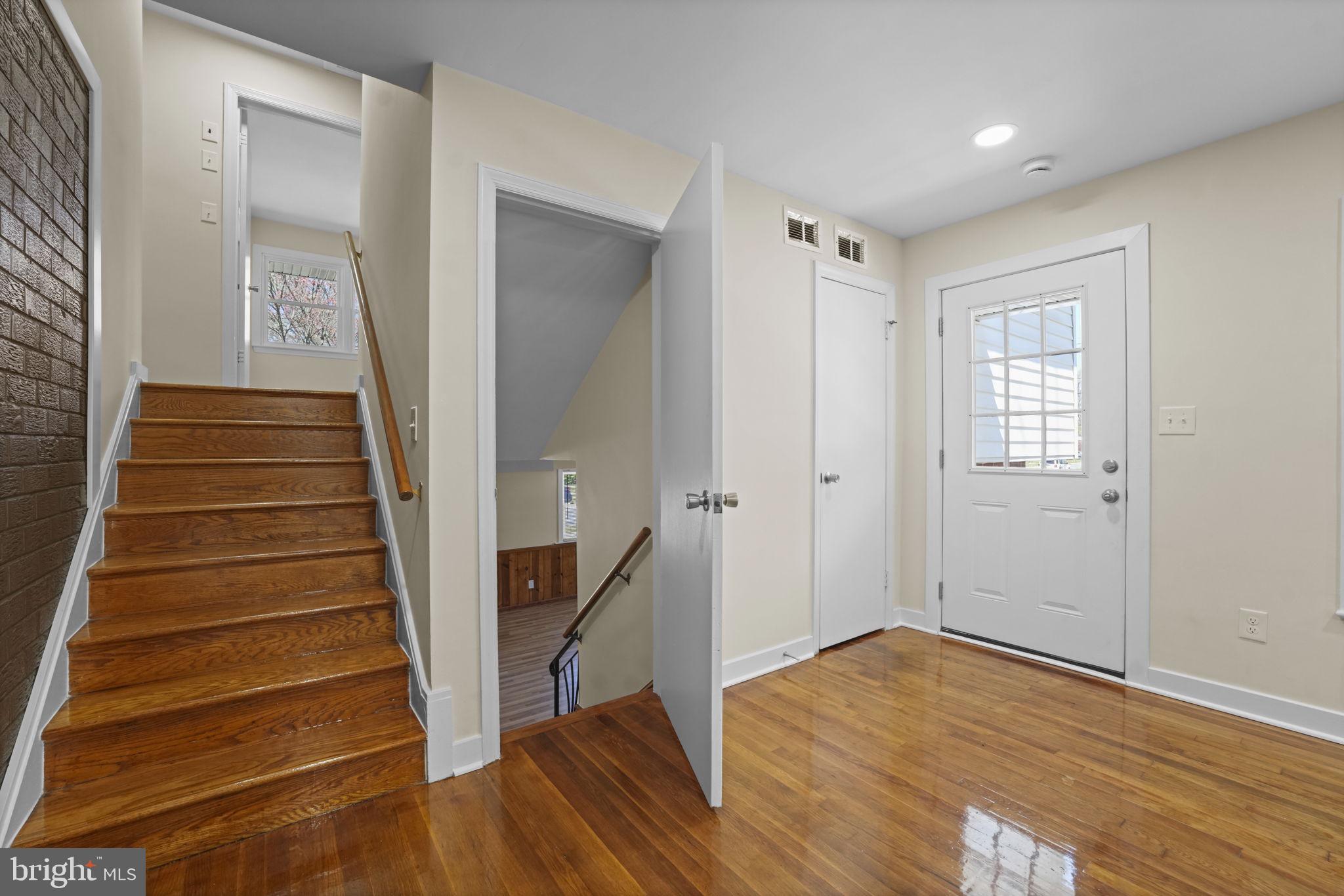 8405 Ravenswood Road New Carrollton, MD 20784 - Photo 13 of 71