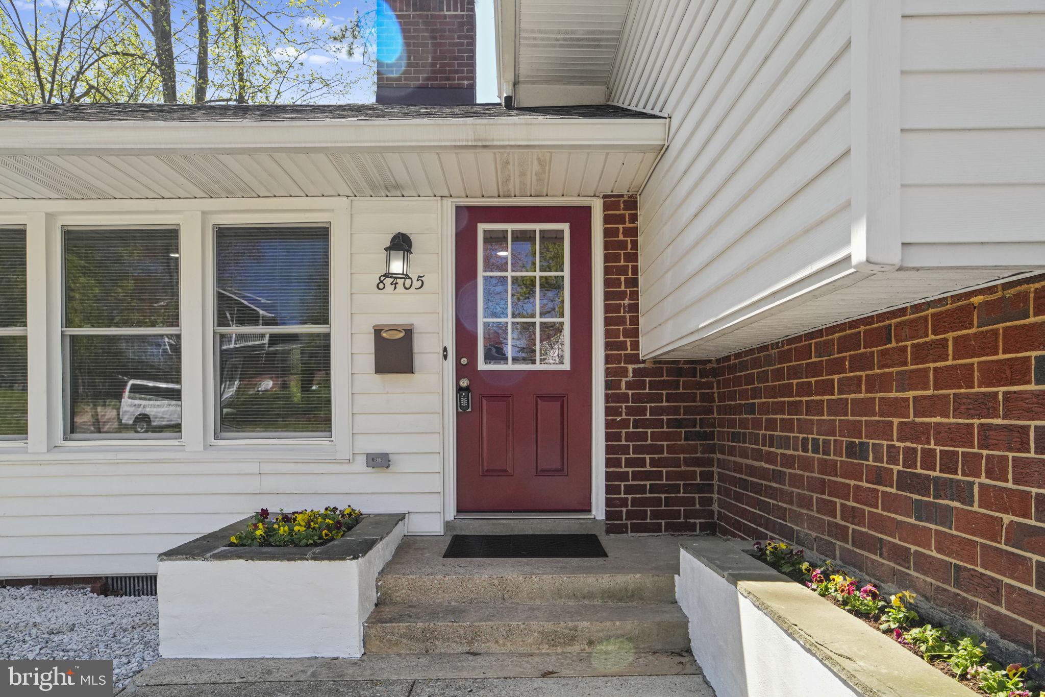 8405 Ravenswood Road New Carrollton, MD 20784 - Photo 7 of 71