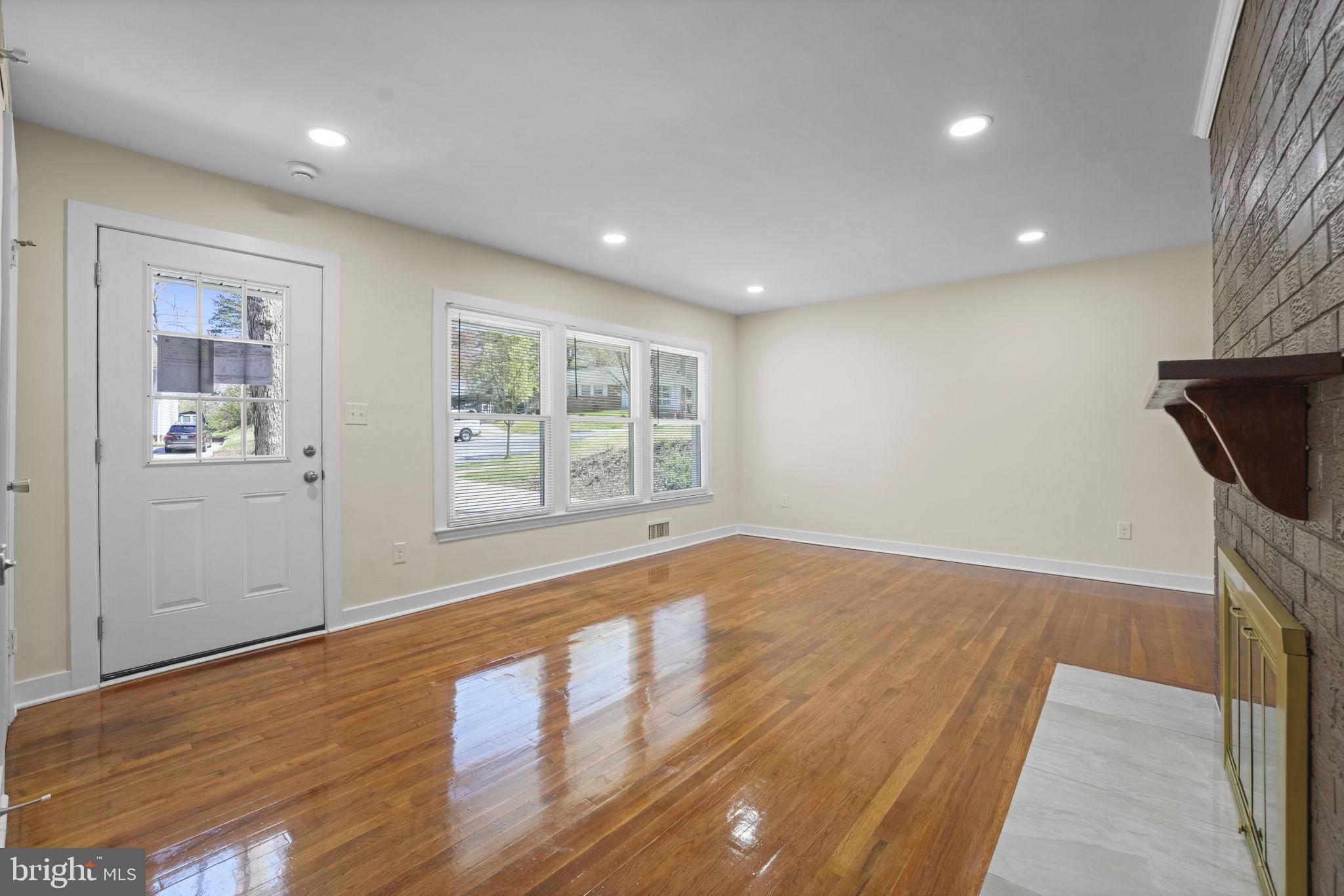 8405 Ravenswood Road New Carrollton, MD 20784 - Photo 9 of 71