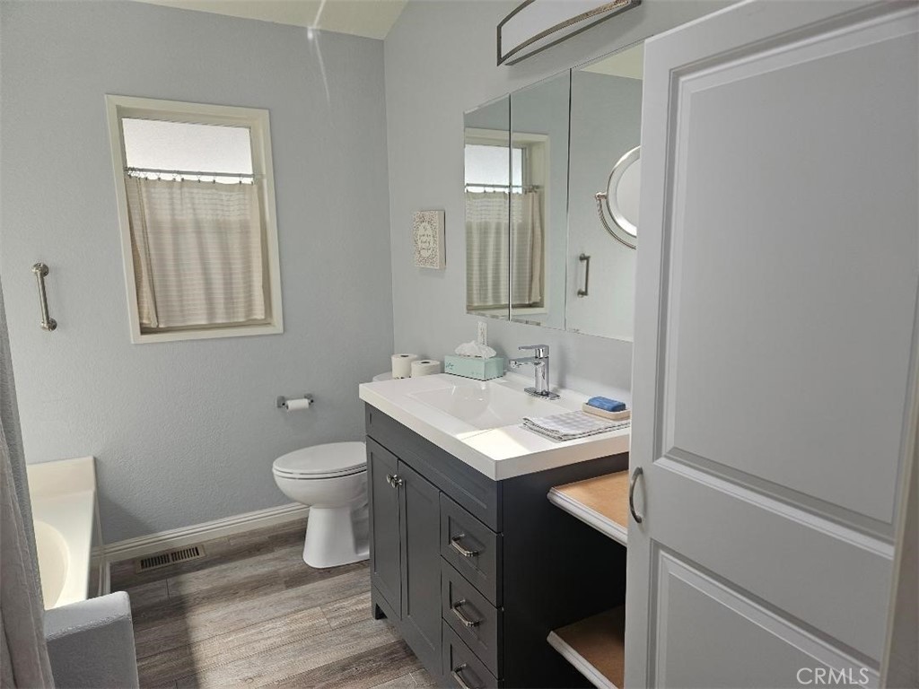 14851 Jeffrey Road Irvine, CA 92618 - Photo 17 of 24 Master bathroom 2