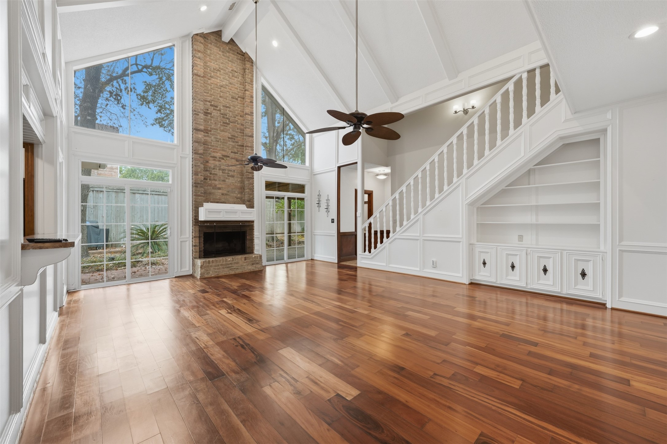 1422 Trace Drive Houston, TX 77077 - Photo 20 of 47 a view of an entryway with wooden floor