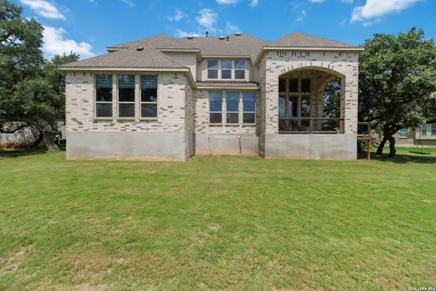 $775,000 | 139 Wildrose Hill Drive, Boerne, TX 78006