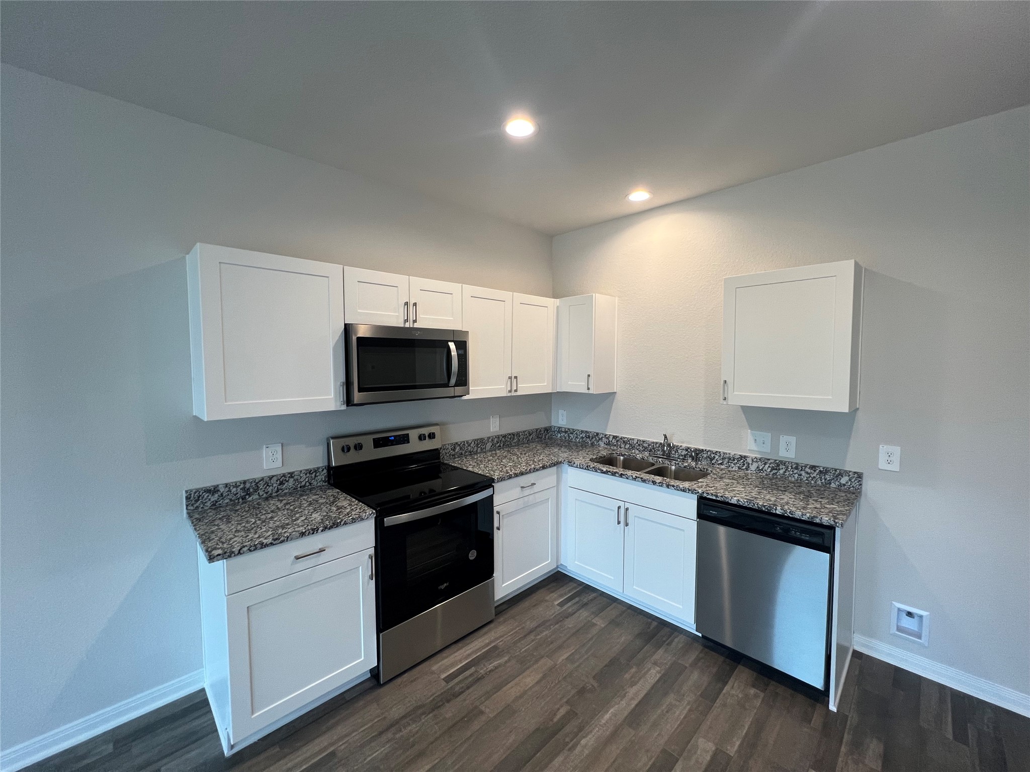 2520 18th Street Hempstead, TX 77445 - Photo 11 of 14