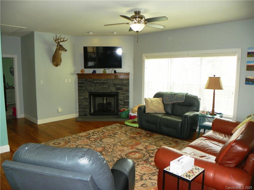 860 Windswept Ridge Road Marshall, NC 28753 - Photo 2 of 34 Gallery Image 2
