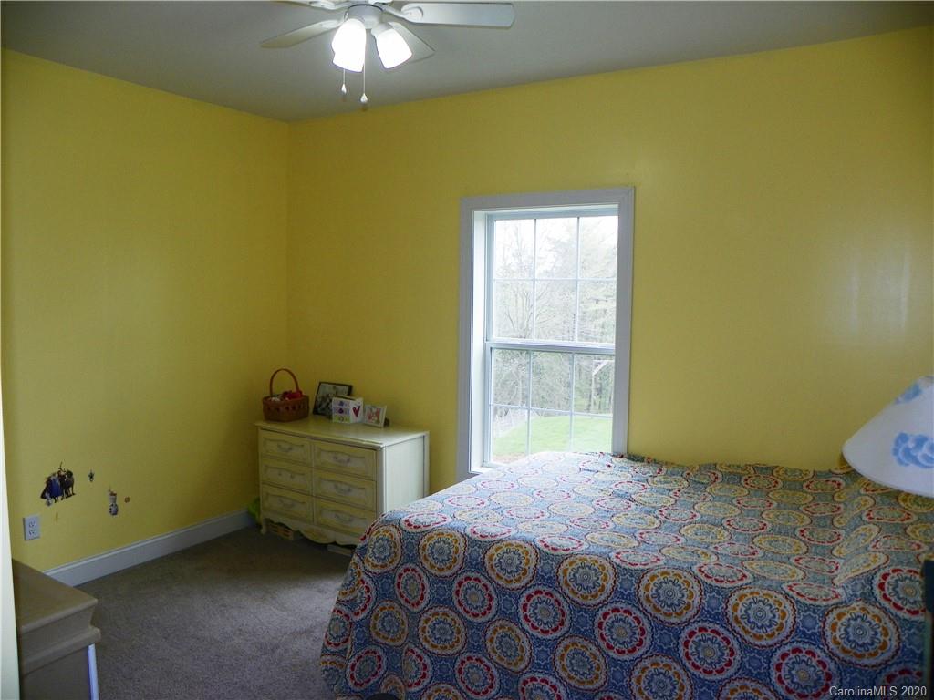 860 Windswept Ridge Road Marshall, NC 28753 - Photo 14 of 34 Gallery Image 14
