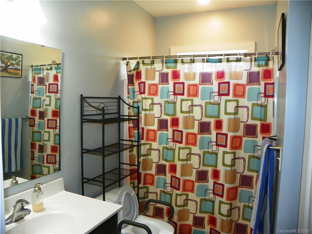 860 Windswept Ridge Road Marshall, NC 28753 - Photo 16 of 34 Gallery Image 16