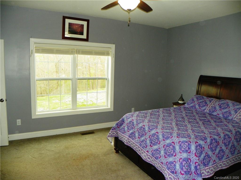 860 Windswept Ridge Road Marshall, NC 28753 - Photo 8 of 34 Gallery Image 8