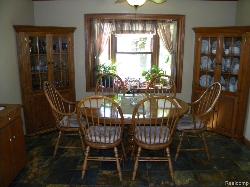 3715 Hazelton Avenue Rochester Hills, MI 48307 - Photo 39 of 52