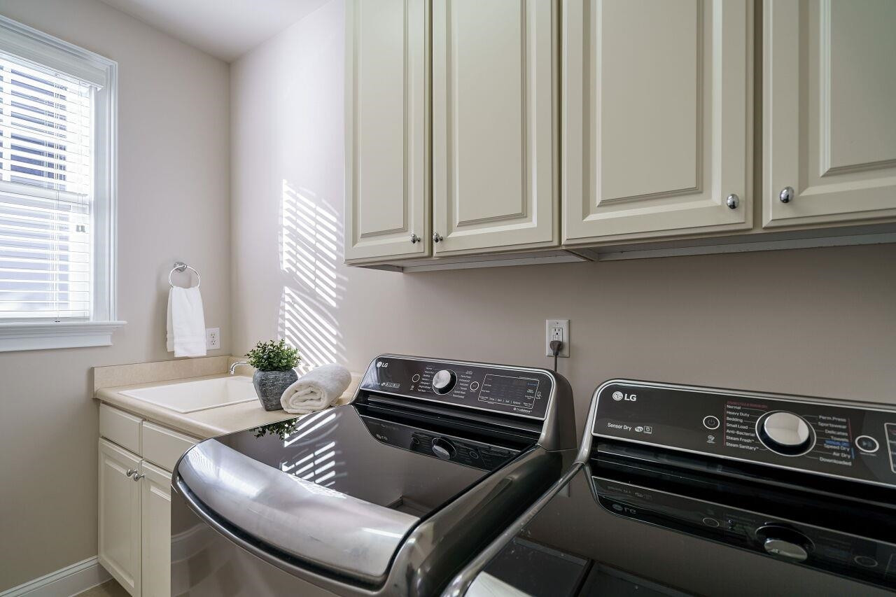 3127 Briar Stream Run Raleigh, NC 27612 - Photo 22 of 38 Laundry Room