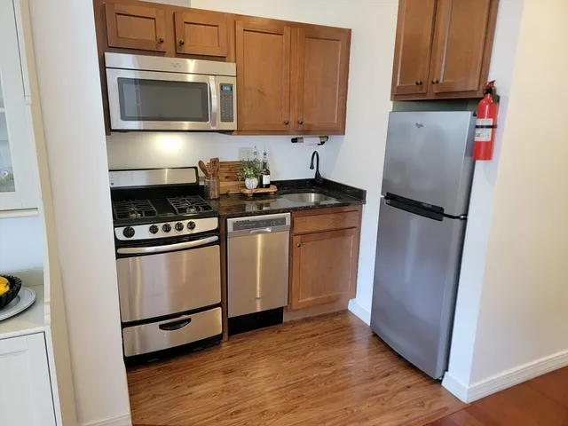 $2,400 | 783 Cambridge Street, Unit 2R, Cambridge, MA 02141