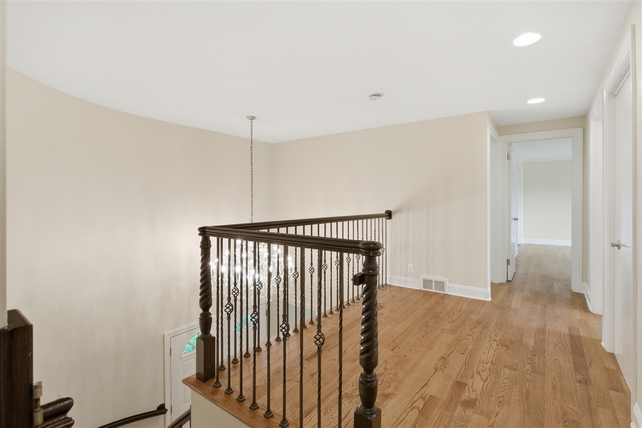 653 Perrien Place Grosse Pointe, MI 48236 - Photo 31 of 54