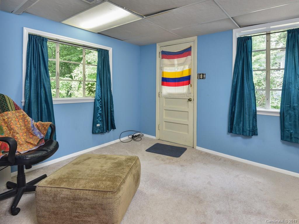 7 Pinehurst Road Asheville, NC 28805 - Photo 17 of 23 Gallery Image 17