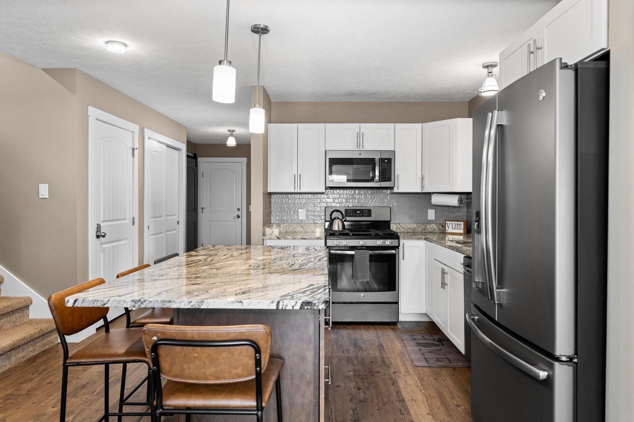 9608 North Long Lake Road Traverse City, MI 49685 - Photo 14 of 36