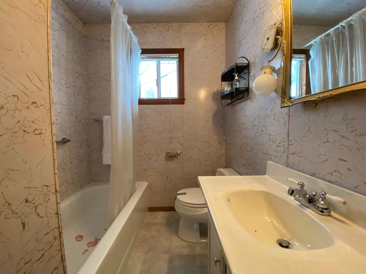 947 Doerr Road Mancelona, MI 49659 - Photo 19 of 52 1896461-18.JPG