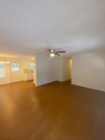 $2,095 | 3402 South Oak Drive, Unit B, Austin, TX 78704