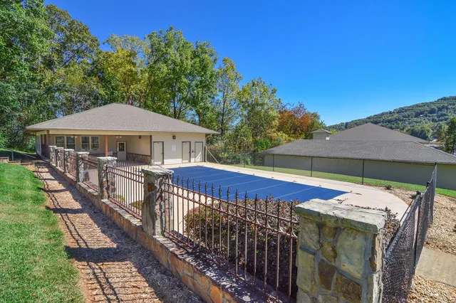 $339,900 | 1647-8h Lakeview Drive, Young Harris, GA 30582