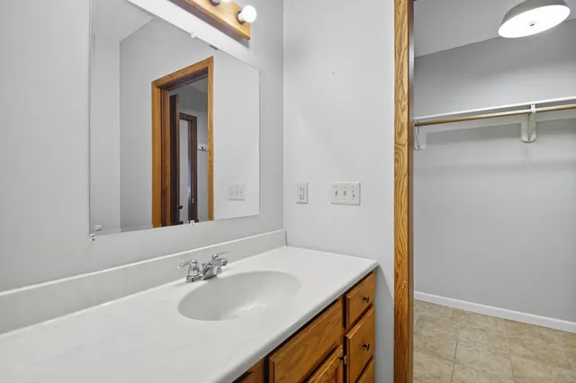 $239,900 | 401 Walnut Avenue, Unit 201, Madison Lake, MN 56063