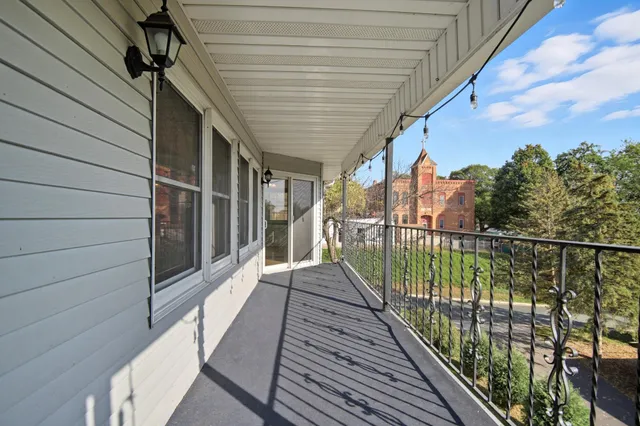 $239,900 | 401 Walnut Avenue, Unit 201, Madison Lake, MN 56063