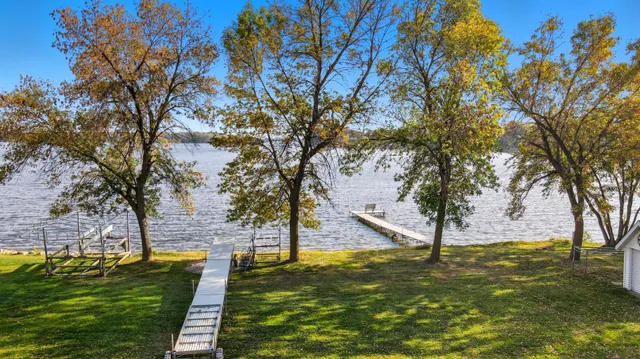 $239,900 | 401 Walnut Avenue, Unit 201, Madison Lake, MN 56063