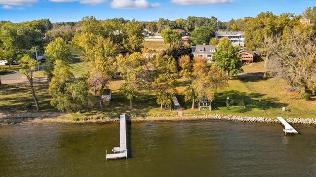 $239,900 | 401 Walnut Avenue, Unit 201, Madison Lake, MN 56063