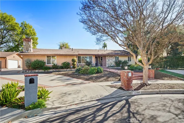 $1,099,999 | 17147 Vintage Street, Northridge, CA 91325