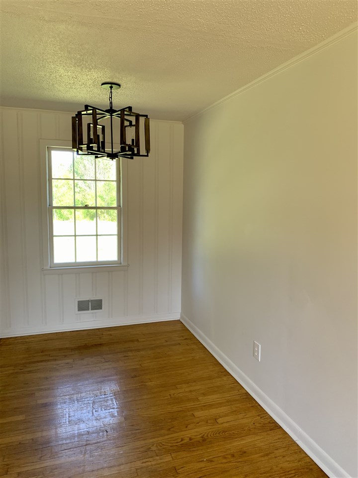 1927 John Dodd Road Wellford, SC 29385 - Photo 7 of 21