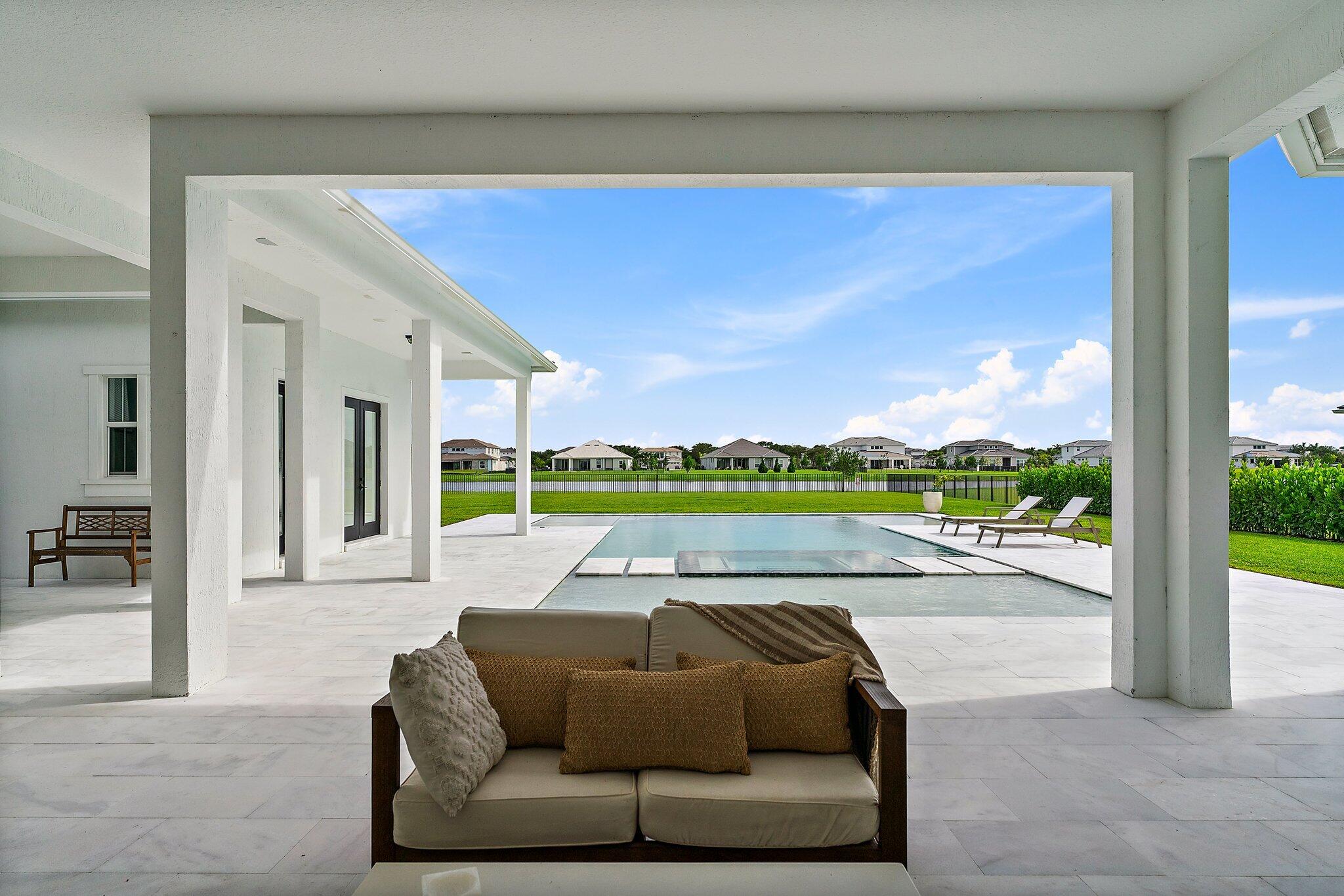 20084 Southeast Bridgewater Drive Jupiter, FL 33458 - Photo 46 of 59 060-20084SEBridgewaterDr-Jupiter-SMALL