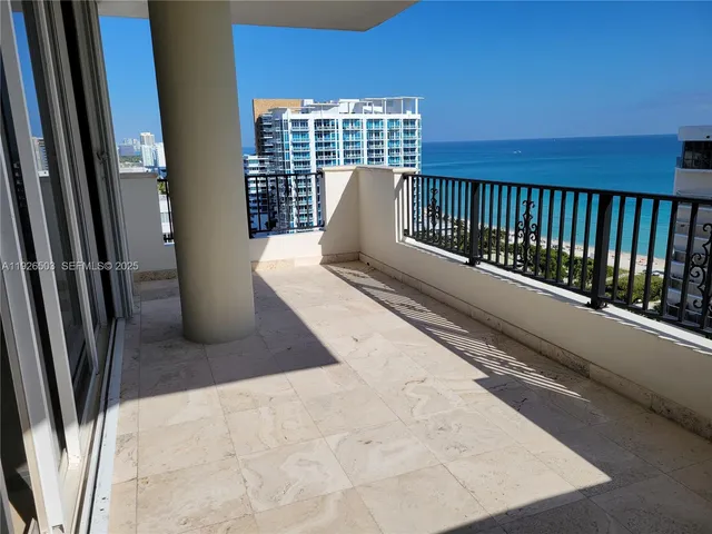 $4,300 | 6422 Collins Avenue, Unit 1802, Miami Beach, FL 33141