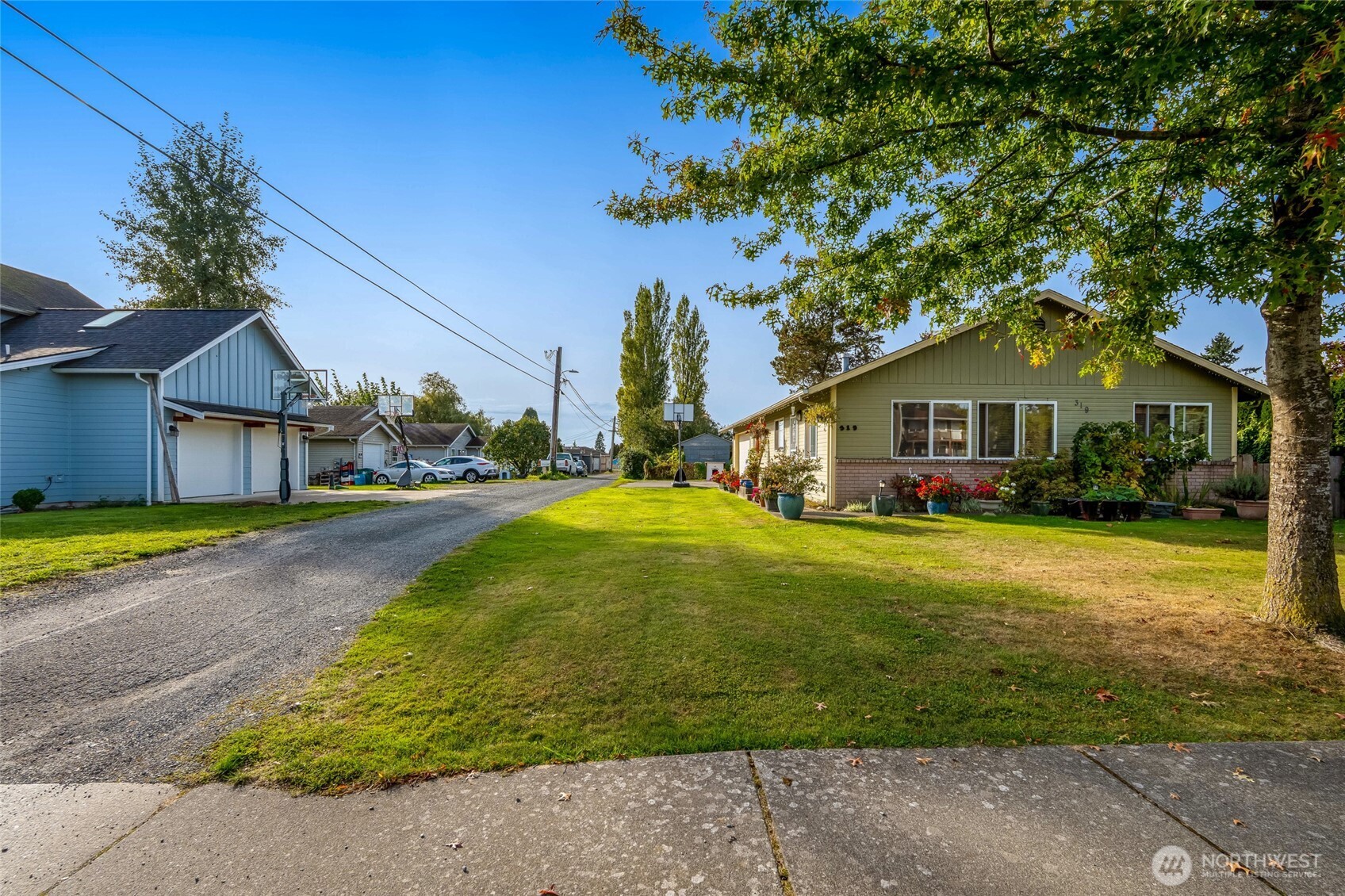319 6th Street Blaine, WA 98230 - Photo 21 of 24 a front view of house with yard and green space