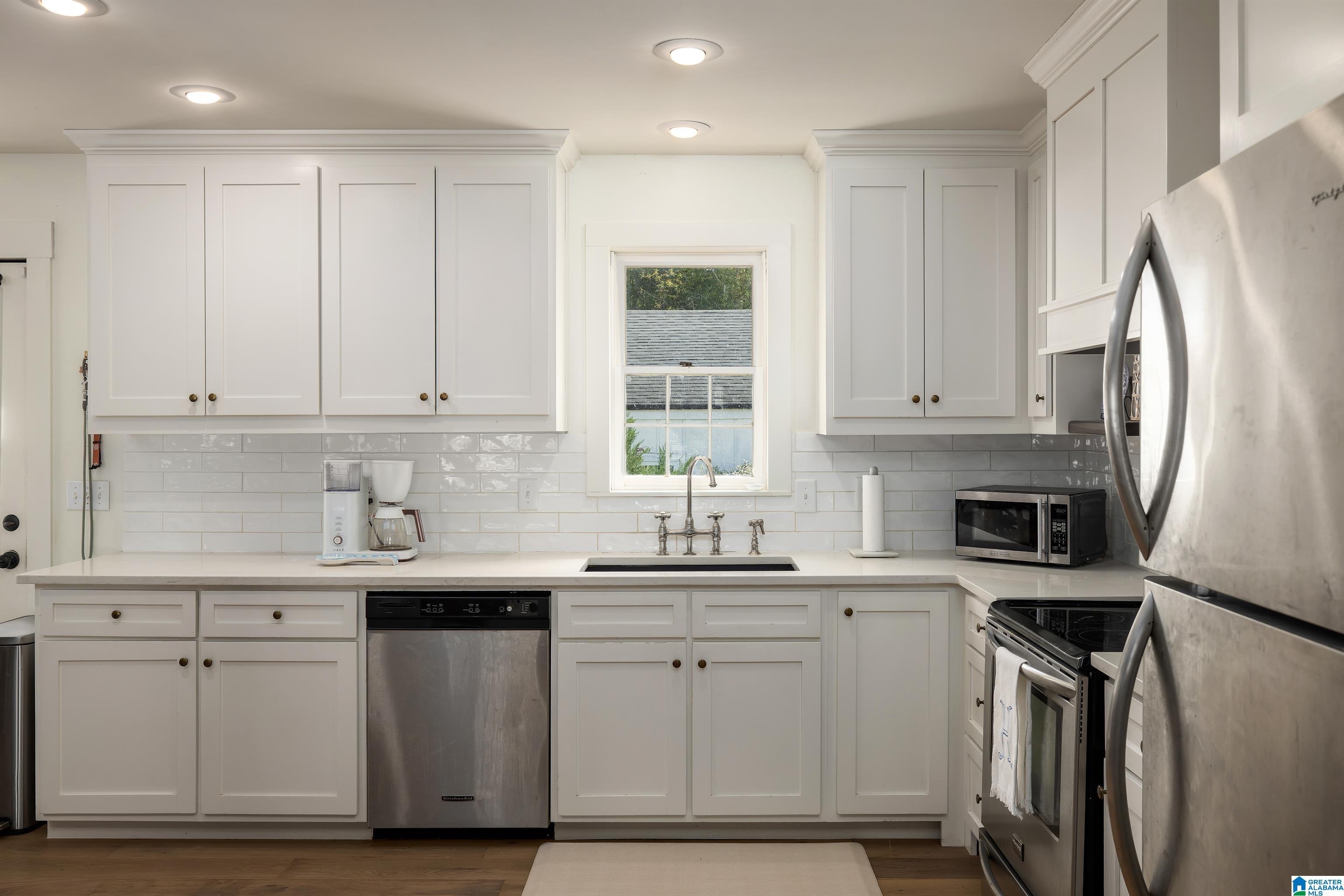 909 Broadway Street Birmingham, AL 35209 - Photo 17 of 42