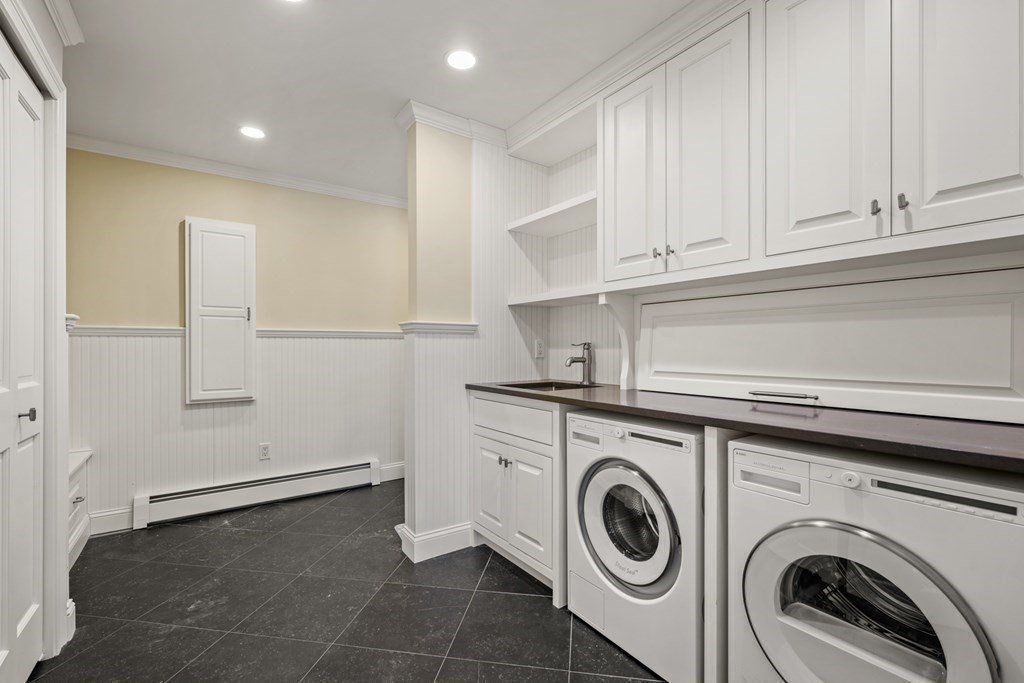 8 Eastham Road Newton, MA 02459 - Photo 15 of 30 a utility room with dryer and washer