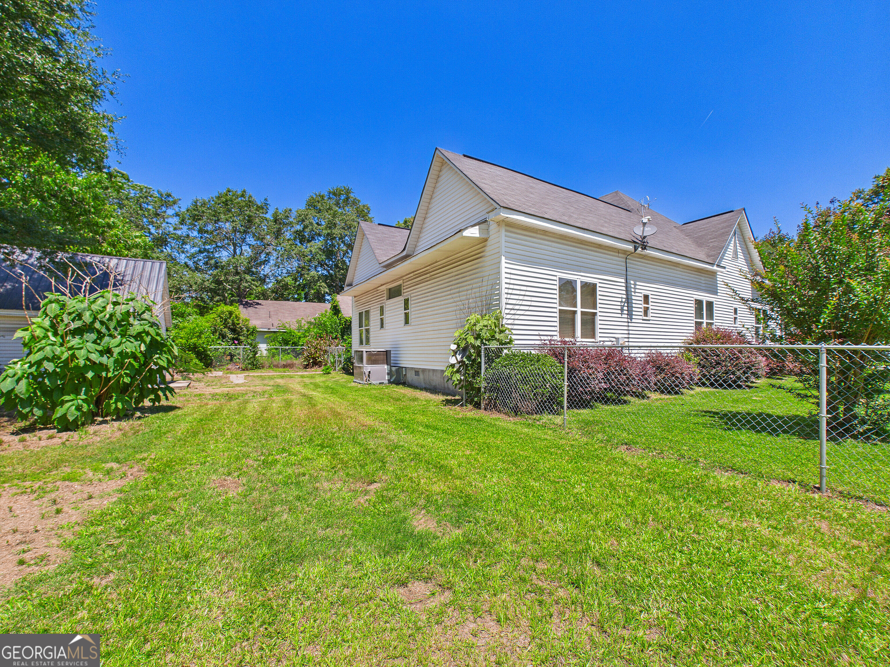 1197 Borum Street Unadilla, GA 31091 - Photo 8 of 61