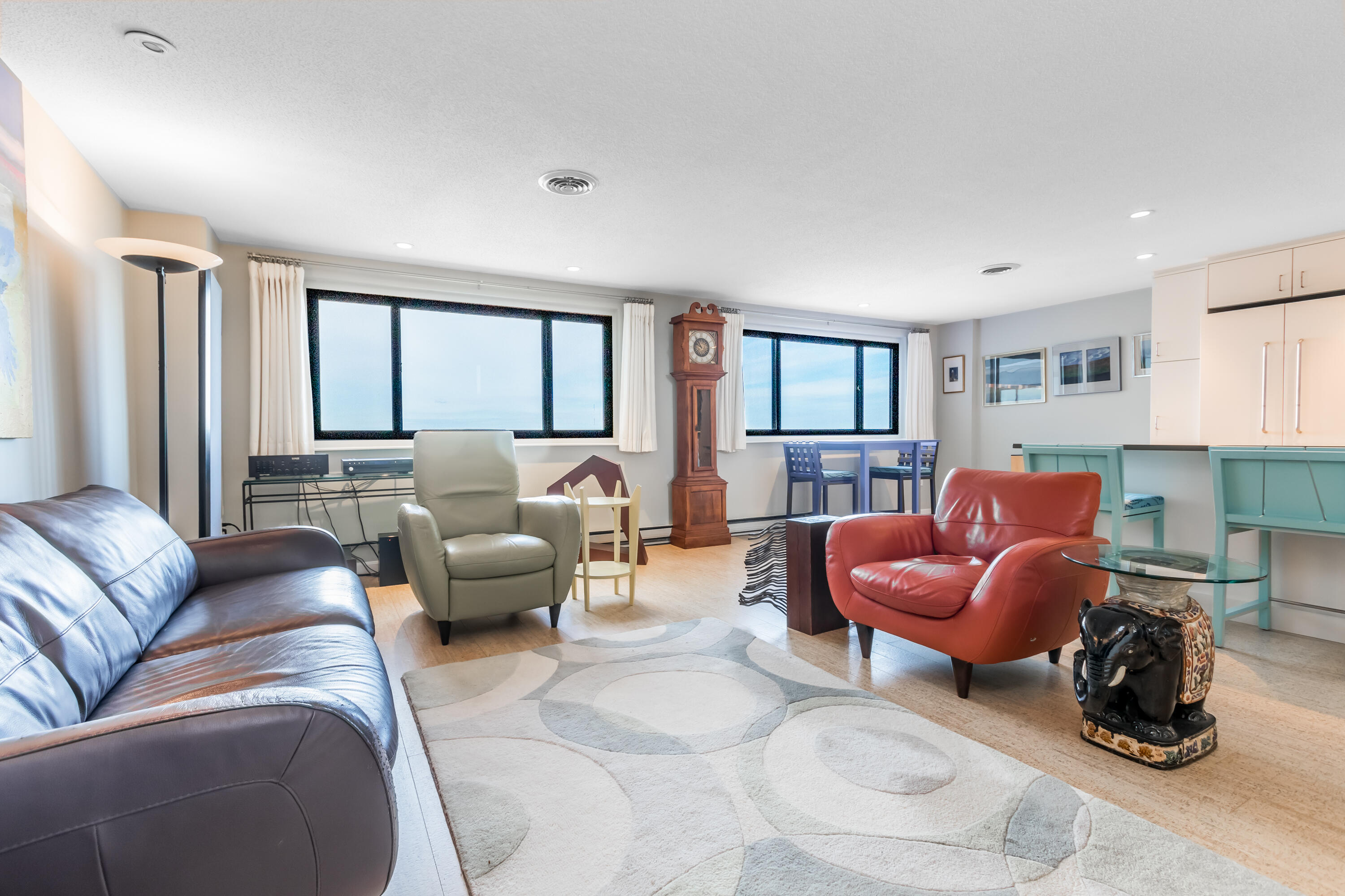 340 Eastern Promenade, Unit 142 Portland, ME 04101 - Photo 16 of 40 Living Room